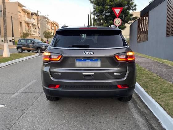 JEEP COMPASS 1.3 T270 TURBO FLEX LONGITUDE AT6 JEEP COMPASS 1.3 T270 TURBO FLEX LONGITUDE AT6